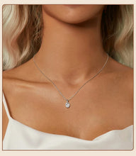 Load image into Gallery viewer, Oval Necklace
