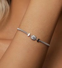 Load image into Gallery viewer, Chic Moissanite Bracelet
